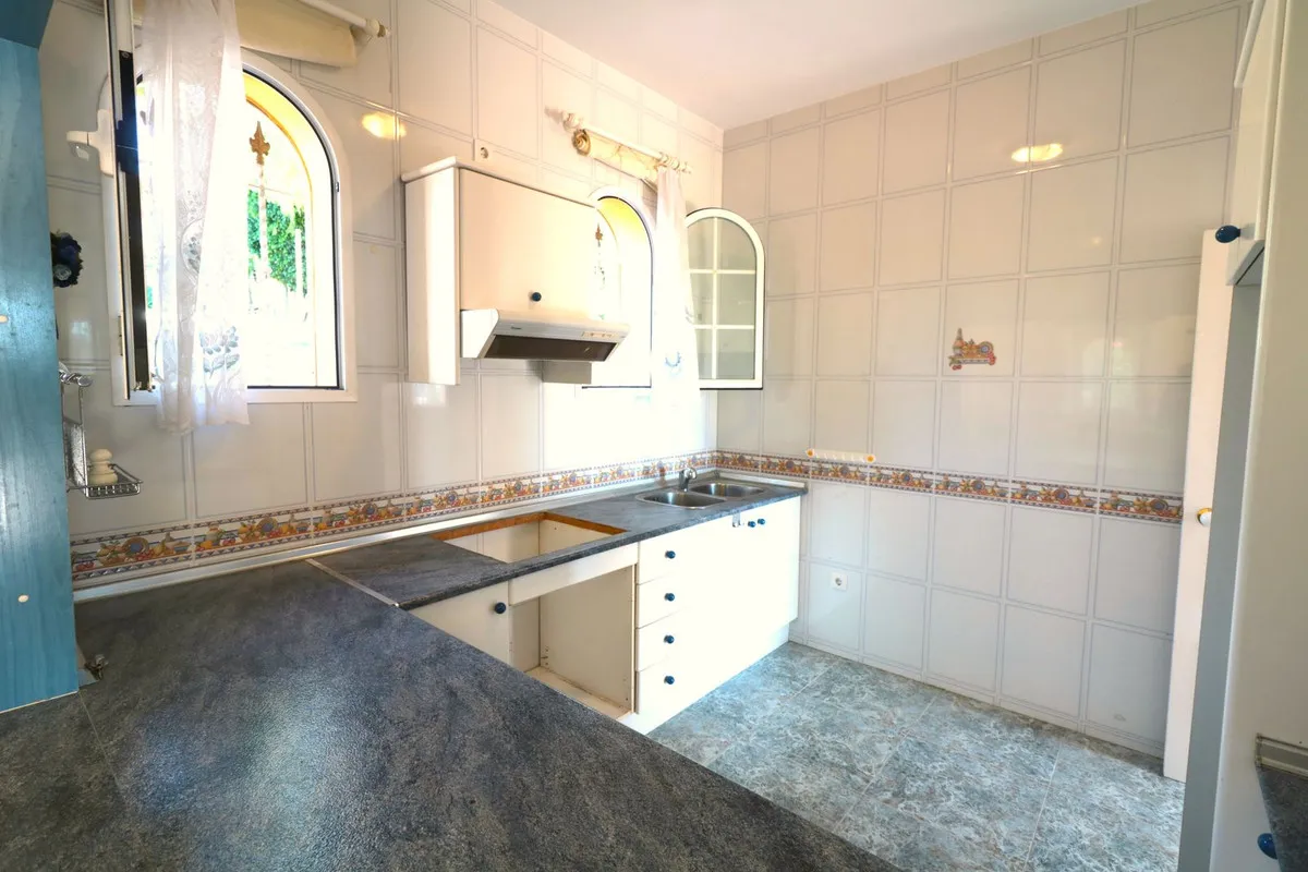 f4a81f29-af6d-4d9e-b21f-4adc42f7ca65