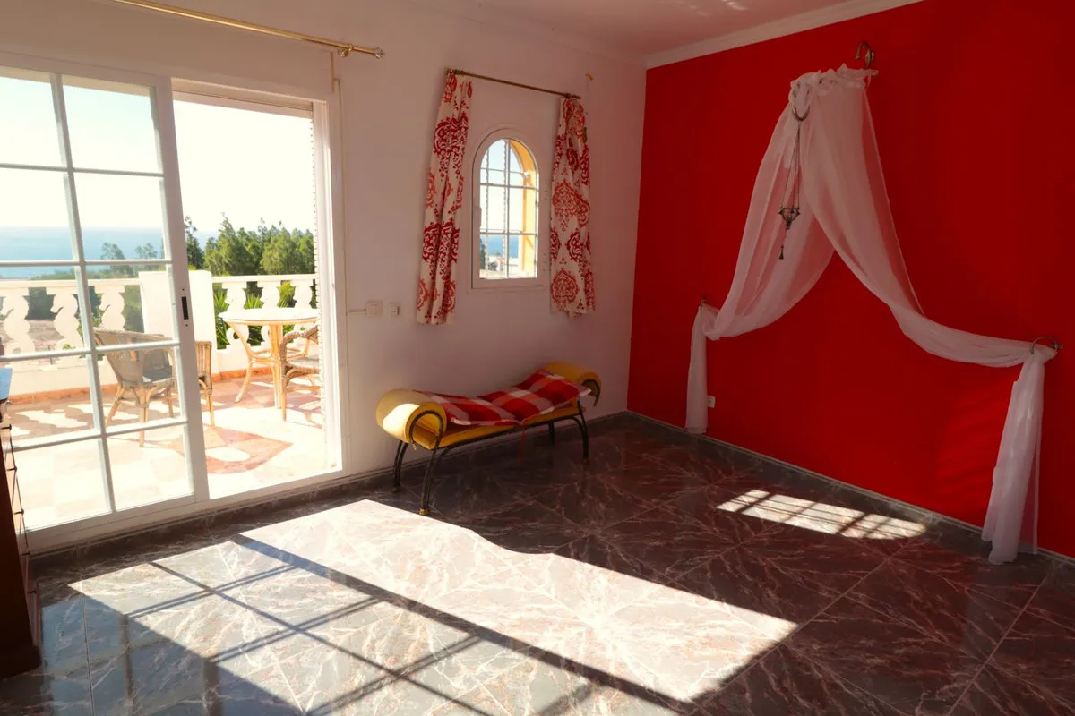 ffbae733-62bf-4f18-a2df-0d7e2a6ce33d