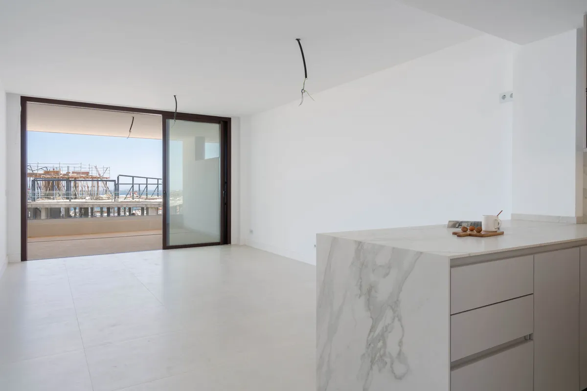 12c8bf83-ee85-4765-a119-21637bf9fd5b