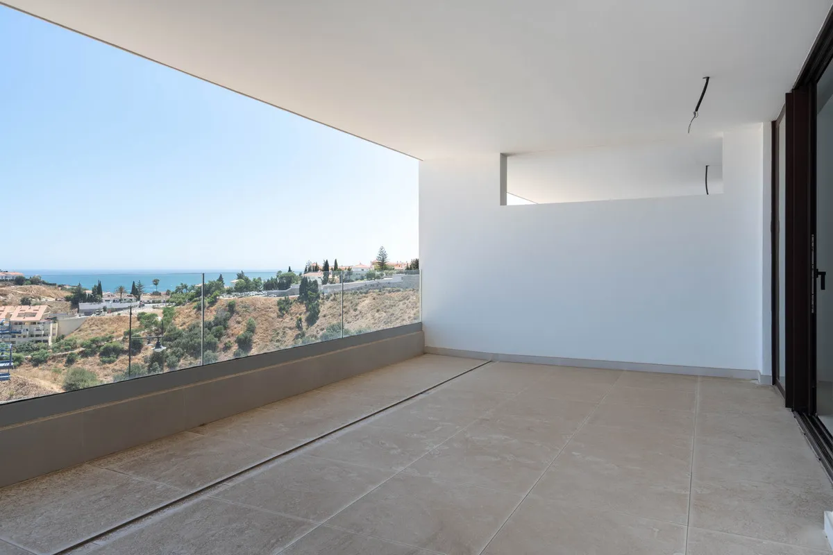 fc65b8c8-aae5-409d-86eb-981f61d2ce34