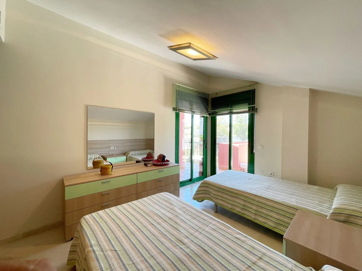 6e8c4849-eece-454a-9b12-ca93ba4722af