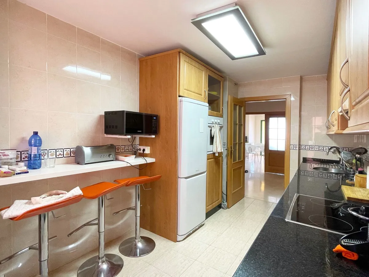 d19bbe4a-b7d0-46e8-b8ec-326be36b3d27