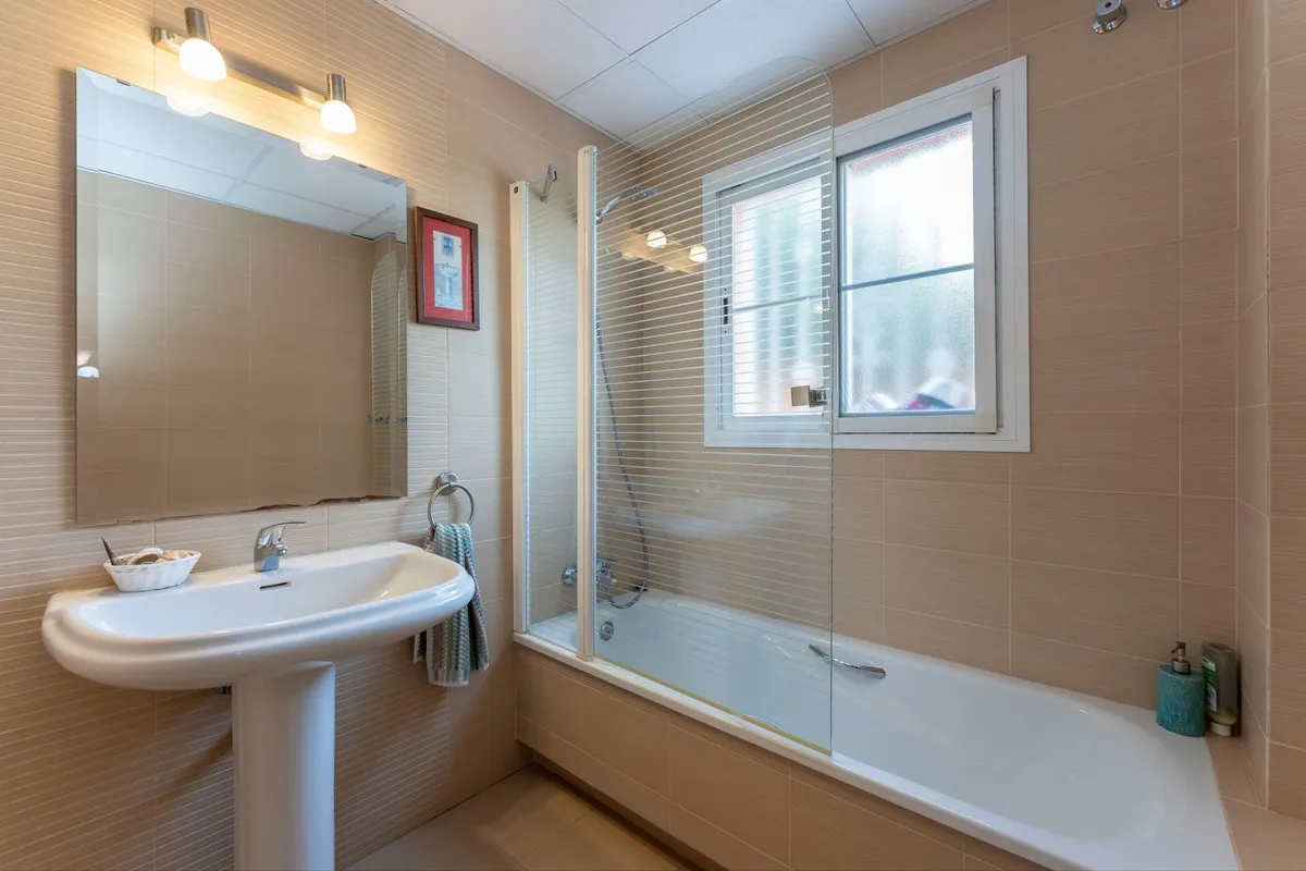 35207dd9-4b47-4bb7-9a97-846984fec531