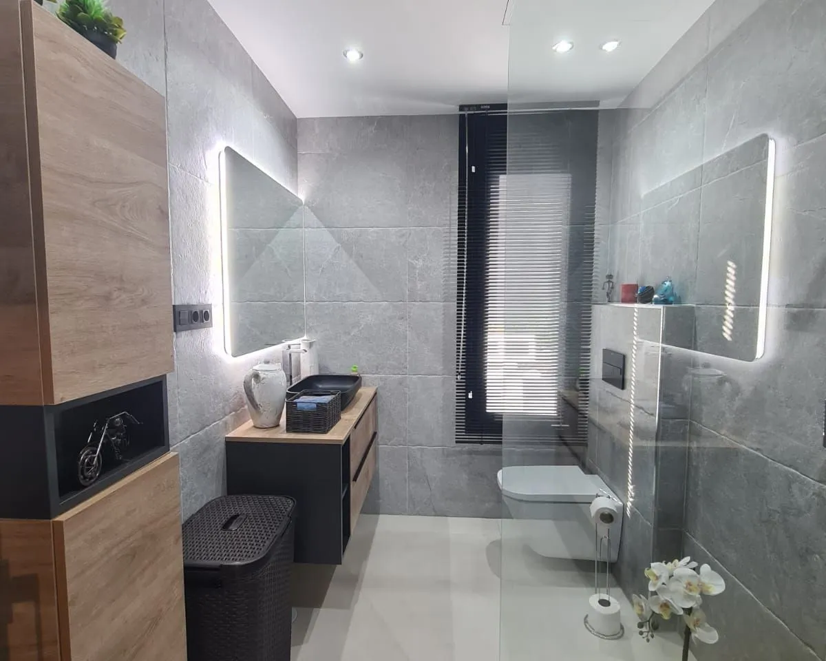 1e41bbd7-a596-4c2d-a86a-699bfe529251