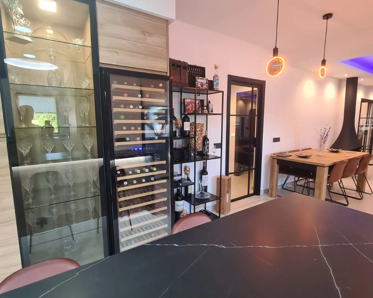 4fd812a5-7f20-4c26-890f-c34c0e26f8e9