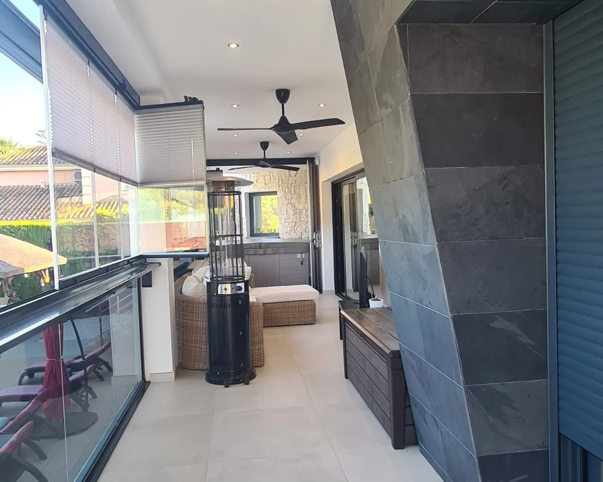 ba2ef7fe-be00-413d-b647-1fd785bcf499