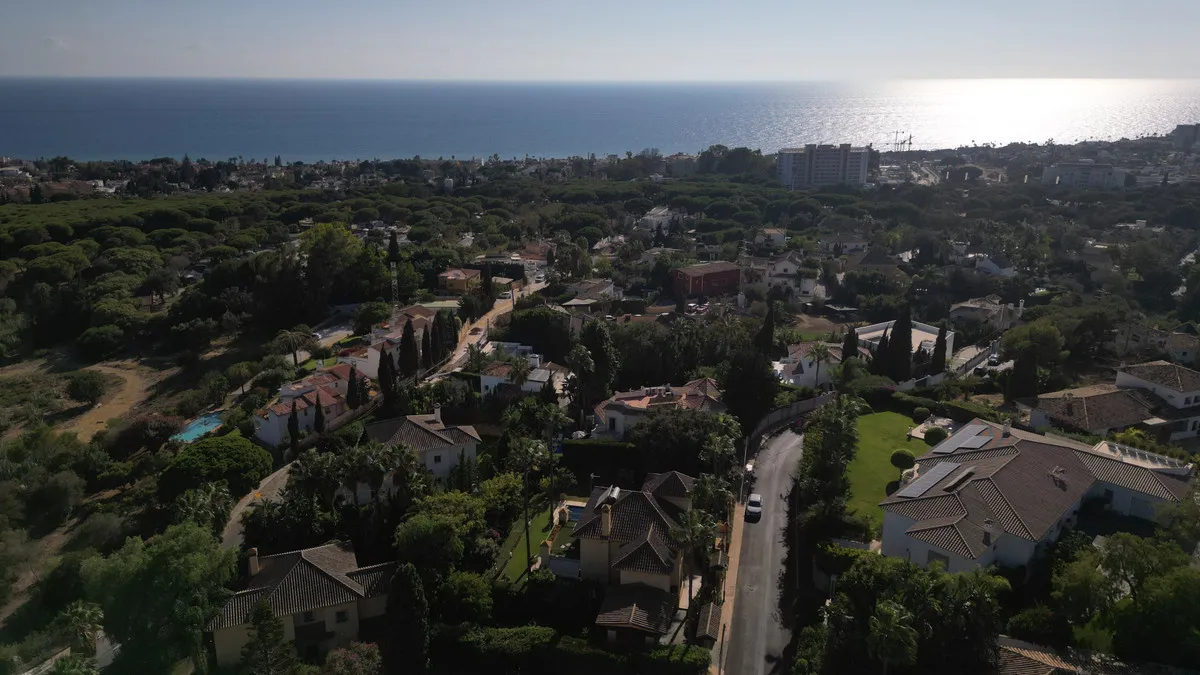 7a6db429-ebdb-4a87-8876-ccd77aea6008