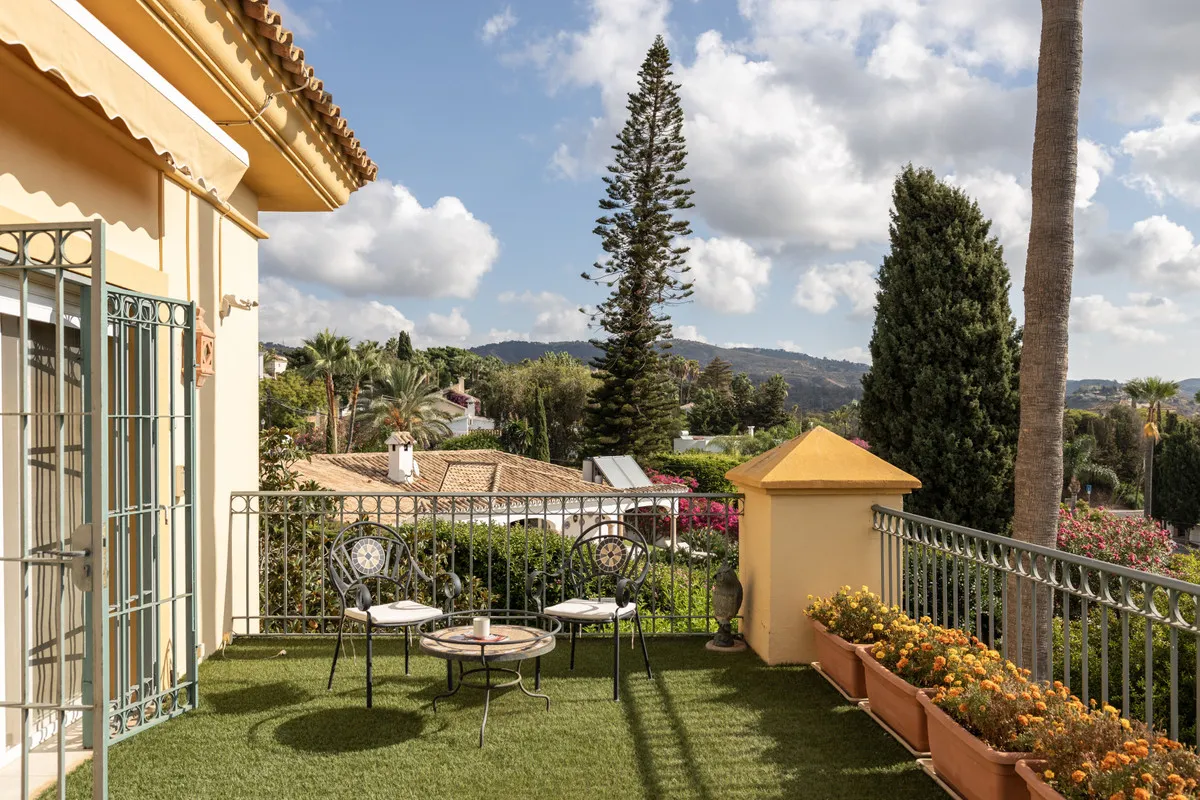 9908d223-65a0-4d52-8ec9-8a9780905445