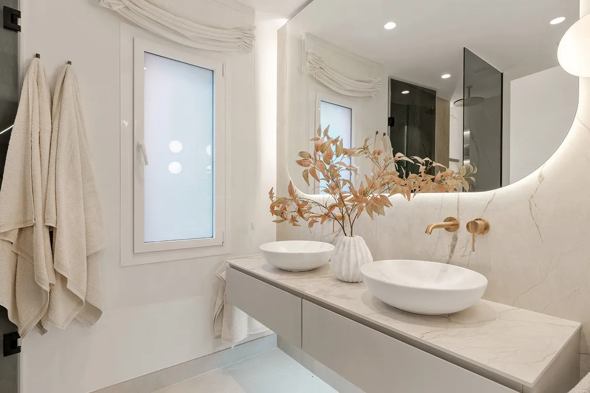 b00054cb-68af-44b6-a8d1-cbd67cc70dd6