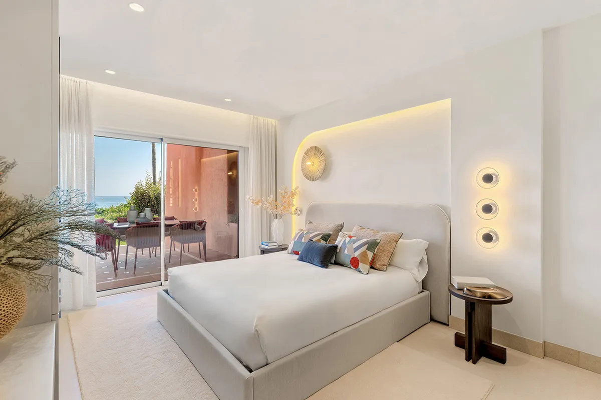 d744ca59-4f98-4b1d-bef5-e26560cca9ea