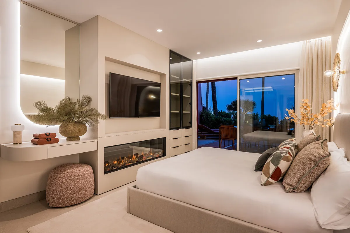 fd642ebc-178b-4e99-93dc-be02e174bdd8