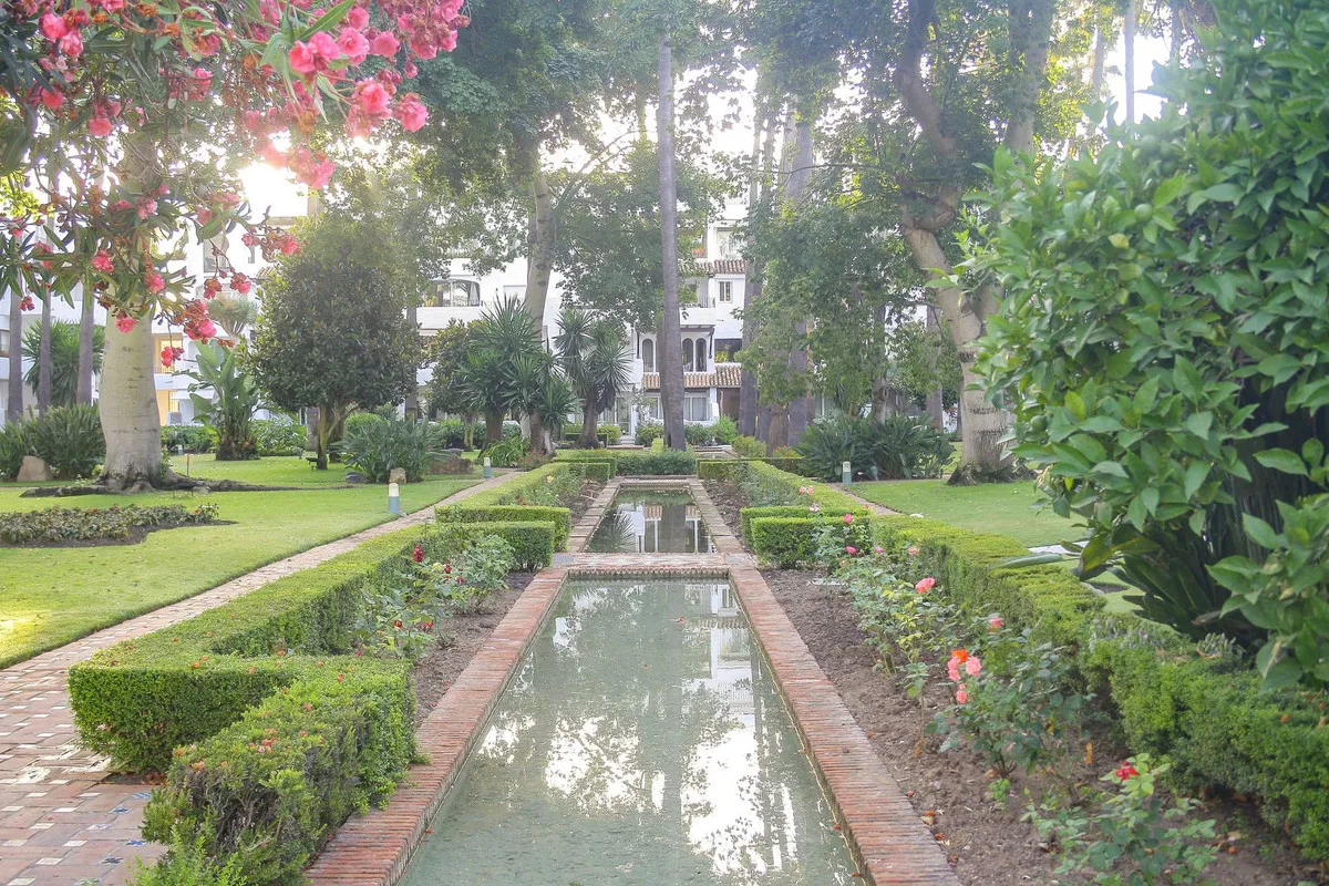 4e85341b-43e0-4cbe-9b0f-8ce6f325d1bf