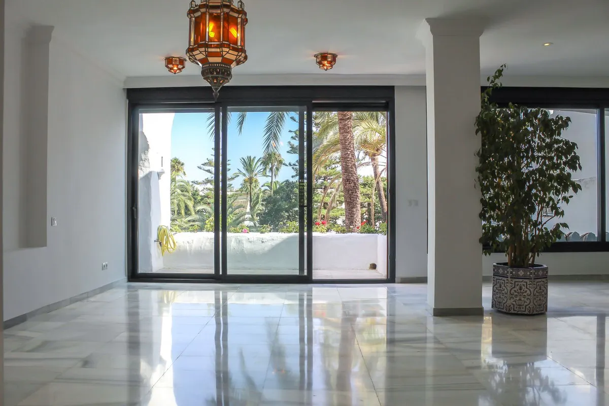 612fc82d-9bba-4ed4-a5c5-de1fcddfad41