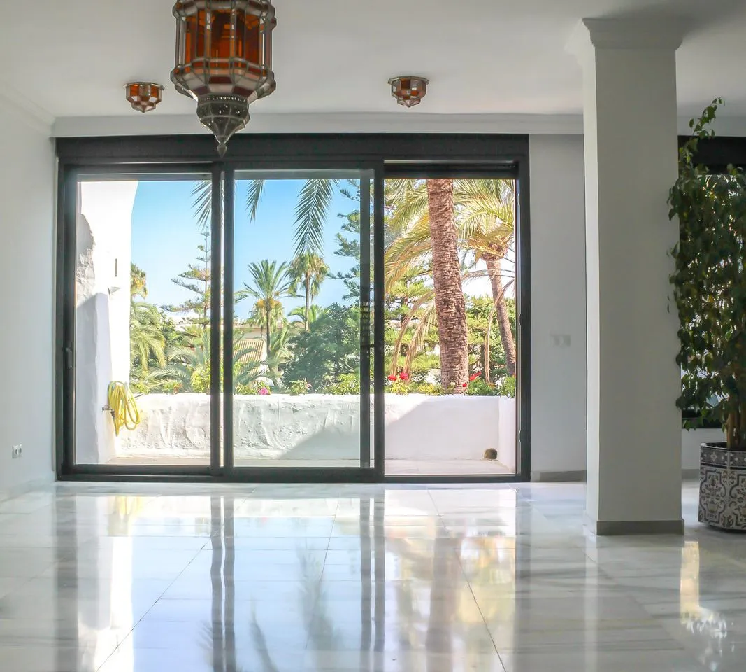 ddaf1e64-ffbe-439f-bce1-3aa79e638ffa