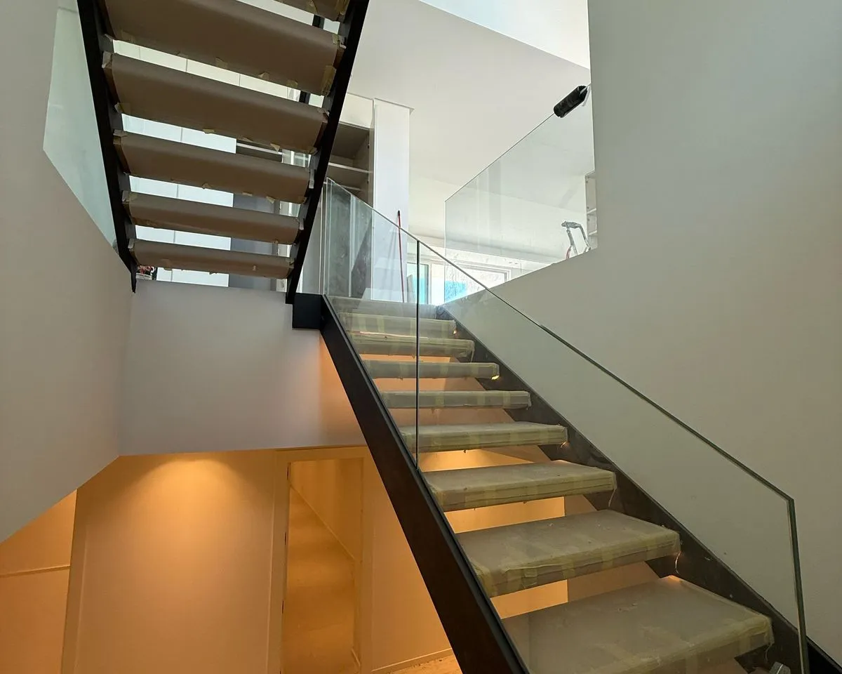 4c4c904a-5721-41e5-ae85-5368536d2661