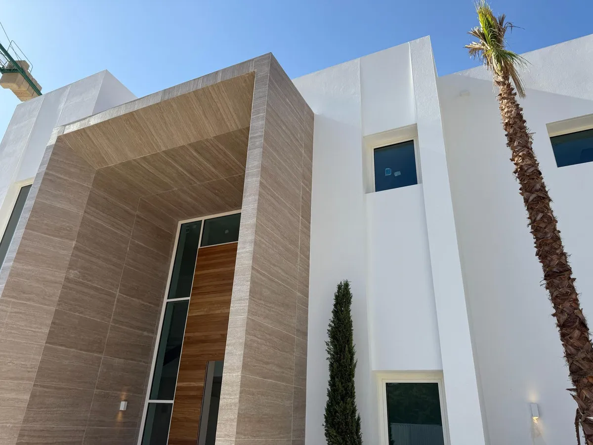 c9bfe9f2-a52c-4fd2-b3b3-6b8711a5232a