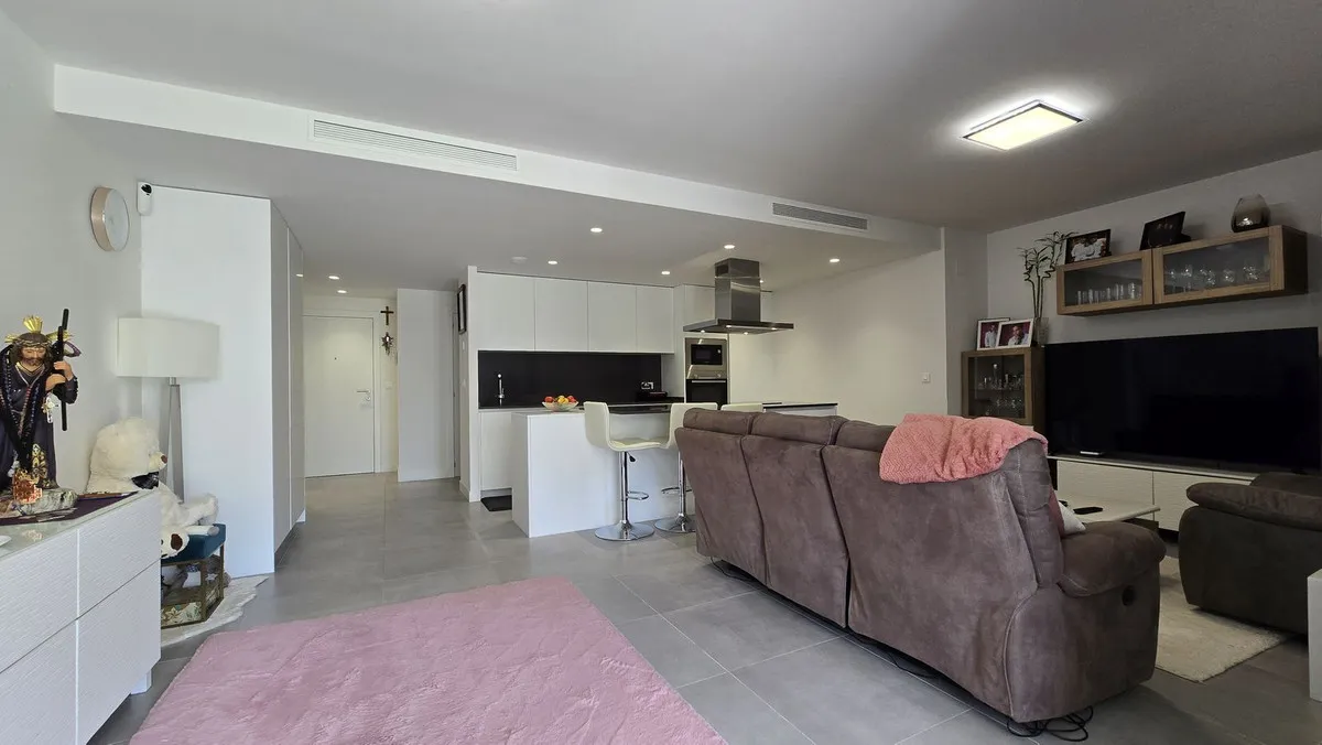 563e2430-2ea4-47f6-8cbf-9f4c36462c56