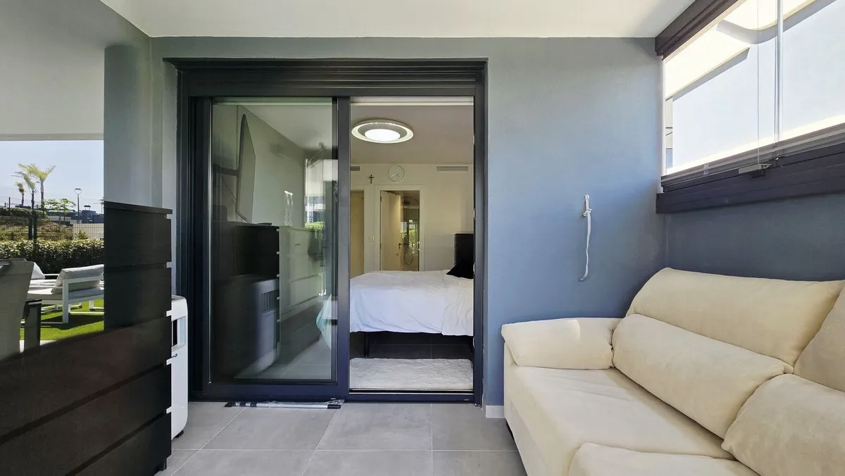 ba33fe1b-53fe-4f04-a19d-c53674bb3e33