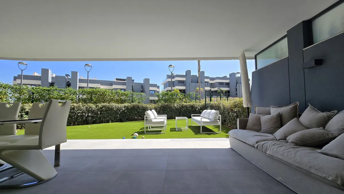 ff65264b-ef4d-4b87-bff3-d8072a64b58e