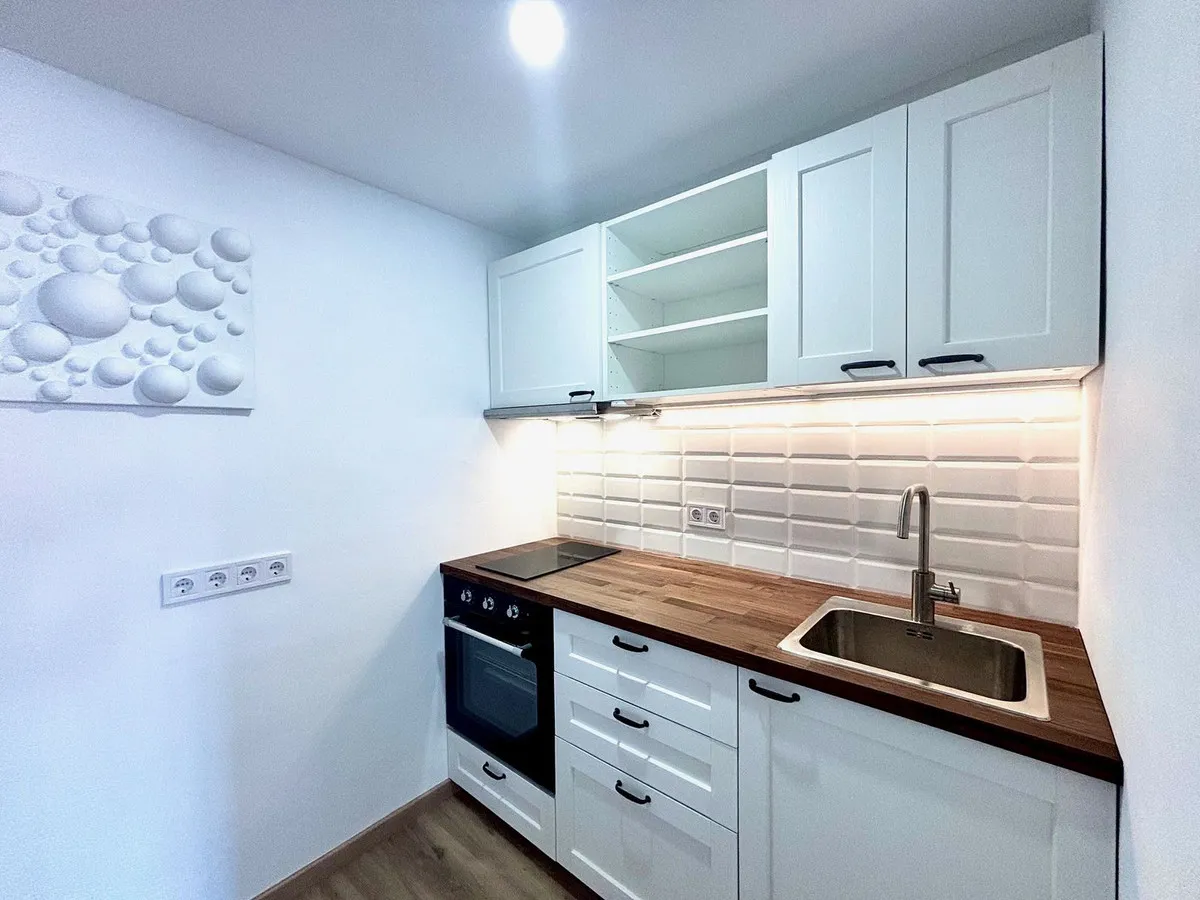 26076125-806e-447c-8749-e735d566e27e