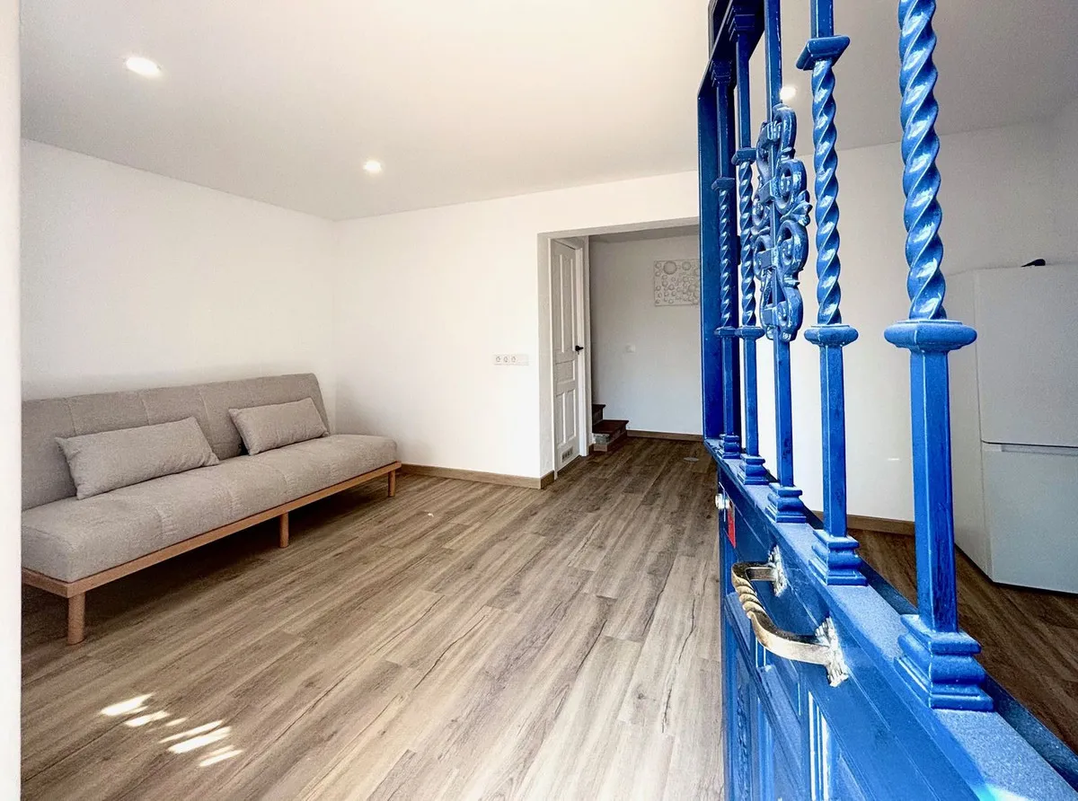 aeb11083-33be-4c8b-be32-e41084957e15