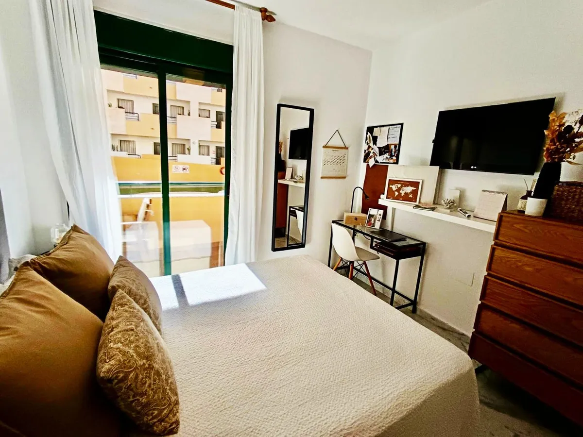 6a19fad3-a8e7-4d7d-872f-33613904d96b