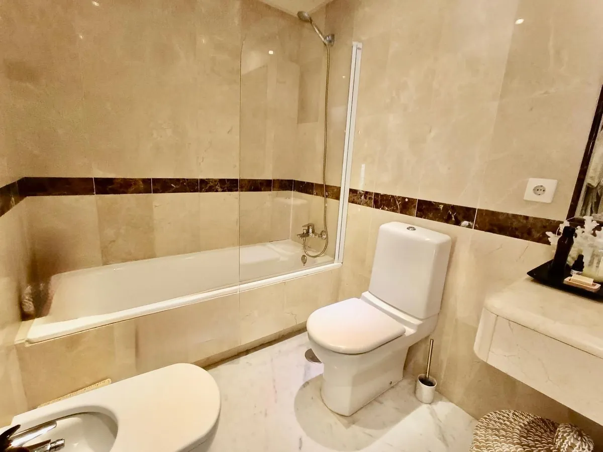 6f8d9f19-3fac-4c51-b1d5-b11c27777b57