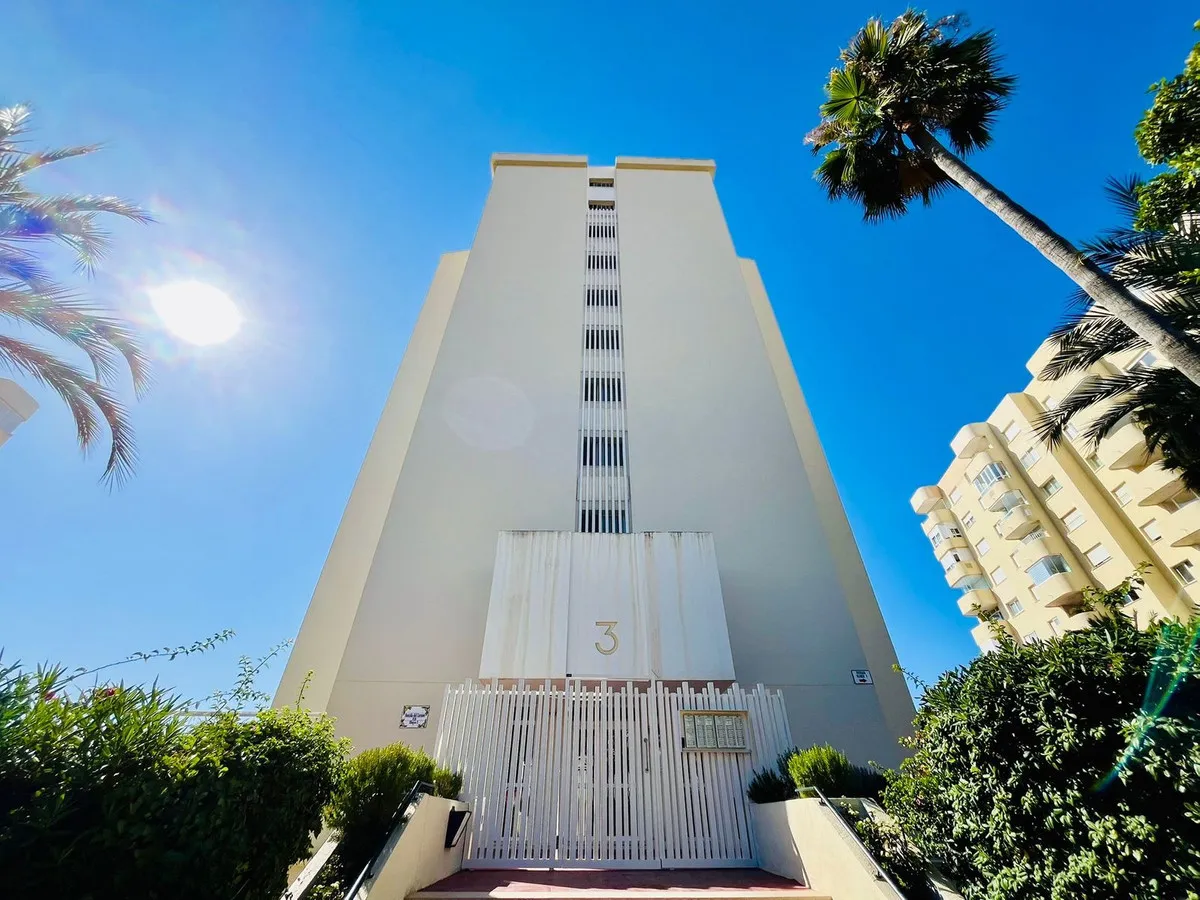 1ae08fe3-29e5-4e38-859d-834d35a43b30