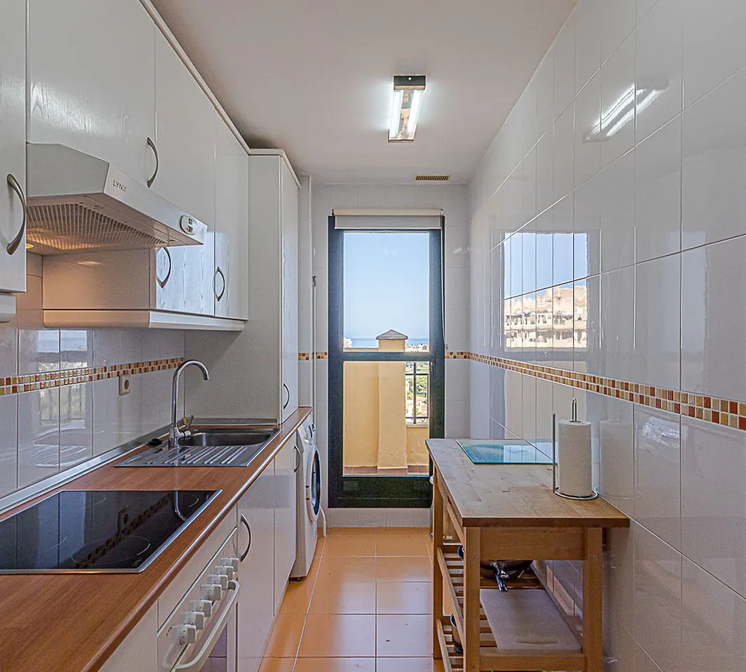 084f9faa-ccdc-4bf8-98a6-8fc3a0eaacce