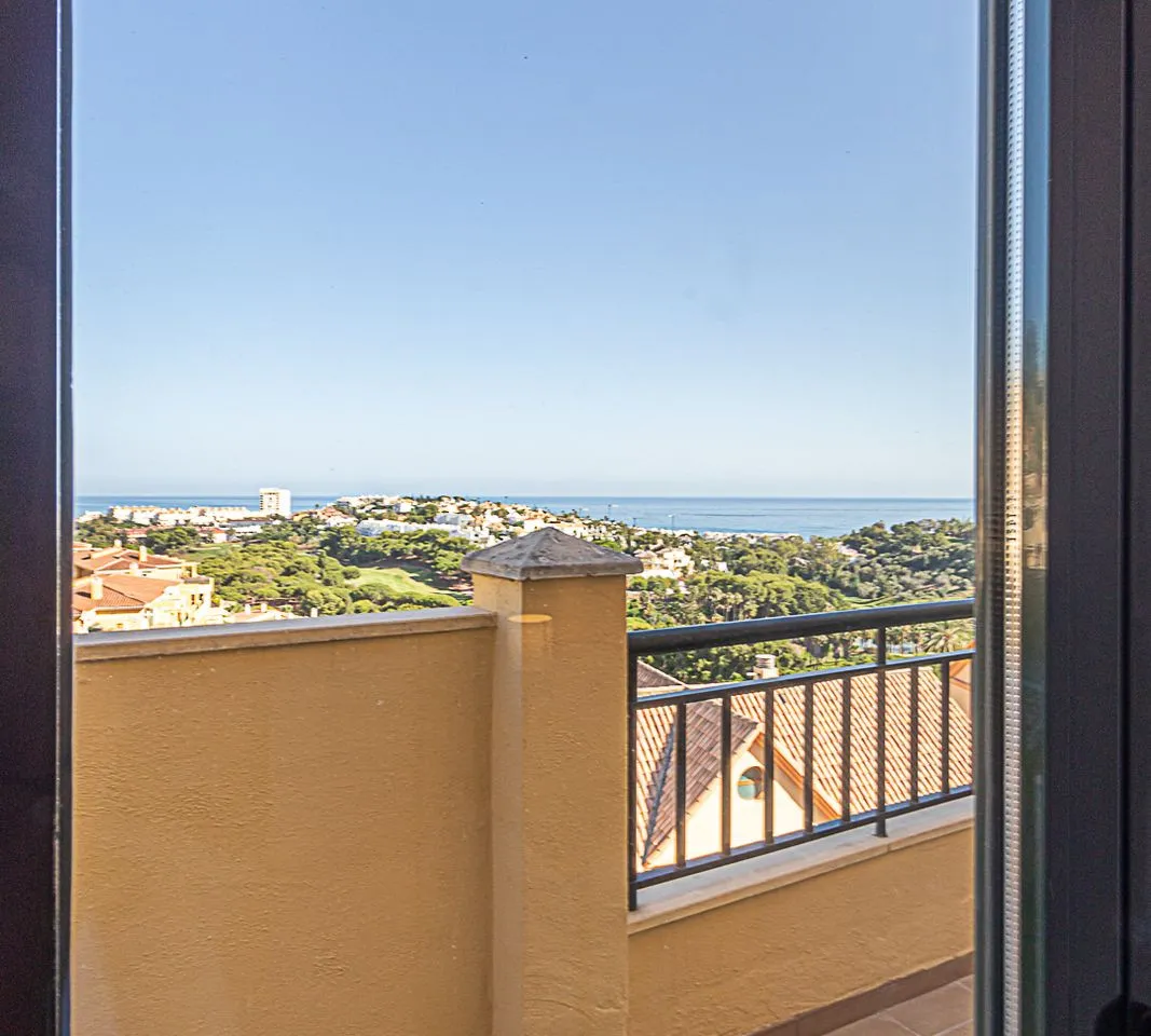 8e35cba8-d9f0-424f-9f59-b8ced0222531