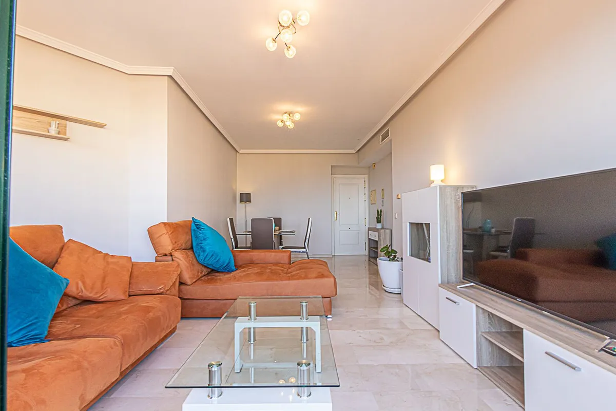 e178c194-e8da-4fbe-8b93-87a1951cc7f5