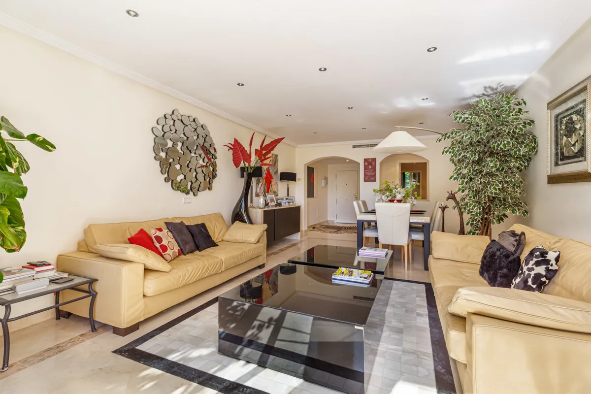 6528d1ea-b62b-4906-a01a-ee9e1459e433