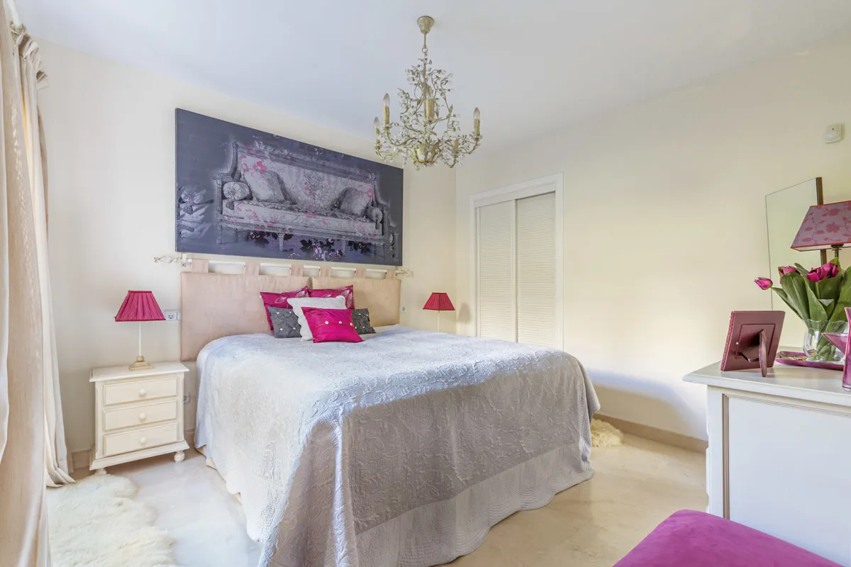 f5e2387c-9c21-4425-8a62-2eee6c323866