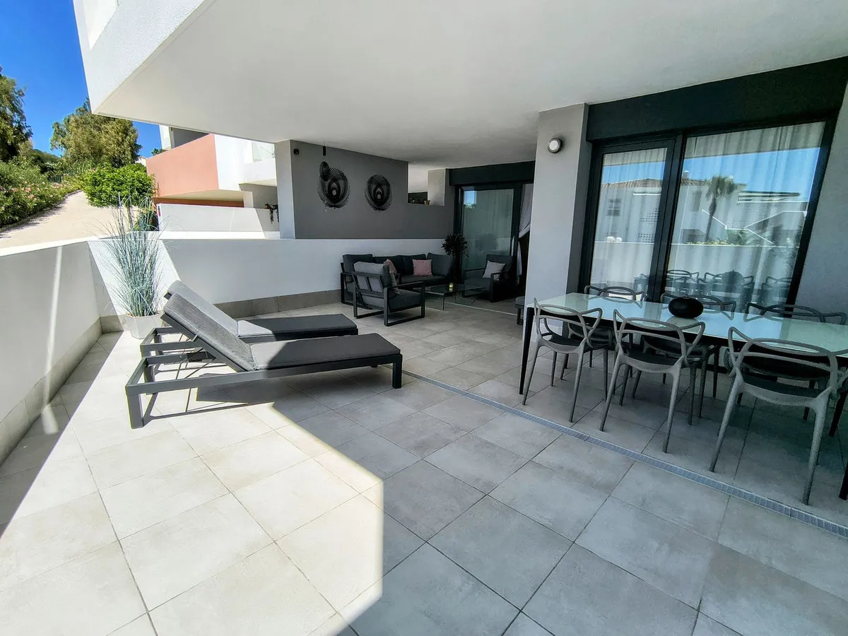 18651870-4e6a-4a0e-b9b8-52ec6a348de4