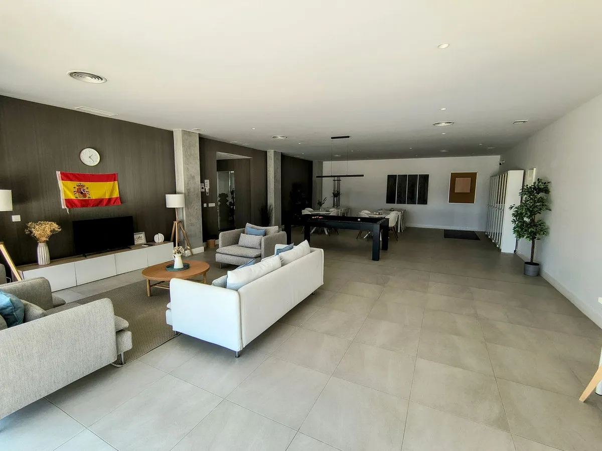 f189640c-6198-4d40-a901-6a7b15924d25