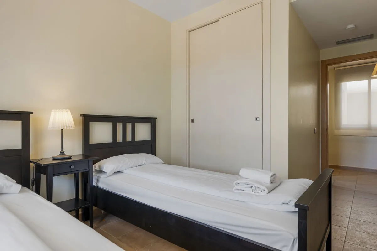 57fe0744-f012-457e-a75a-b40b322ee399