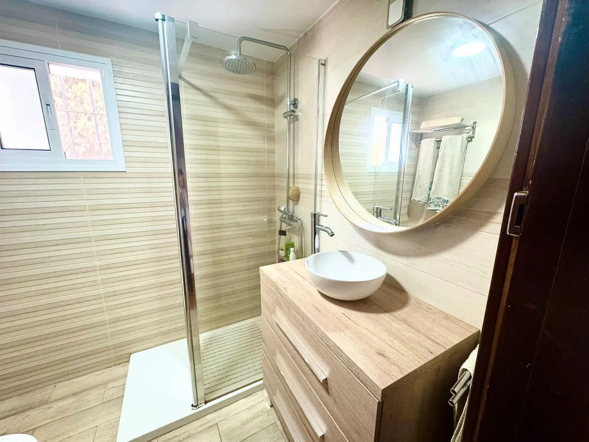 319bd3f7-85d9-4822-b74a-955aa3a24293