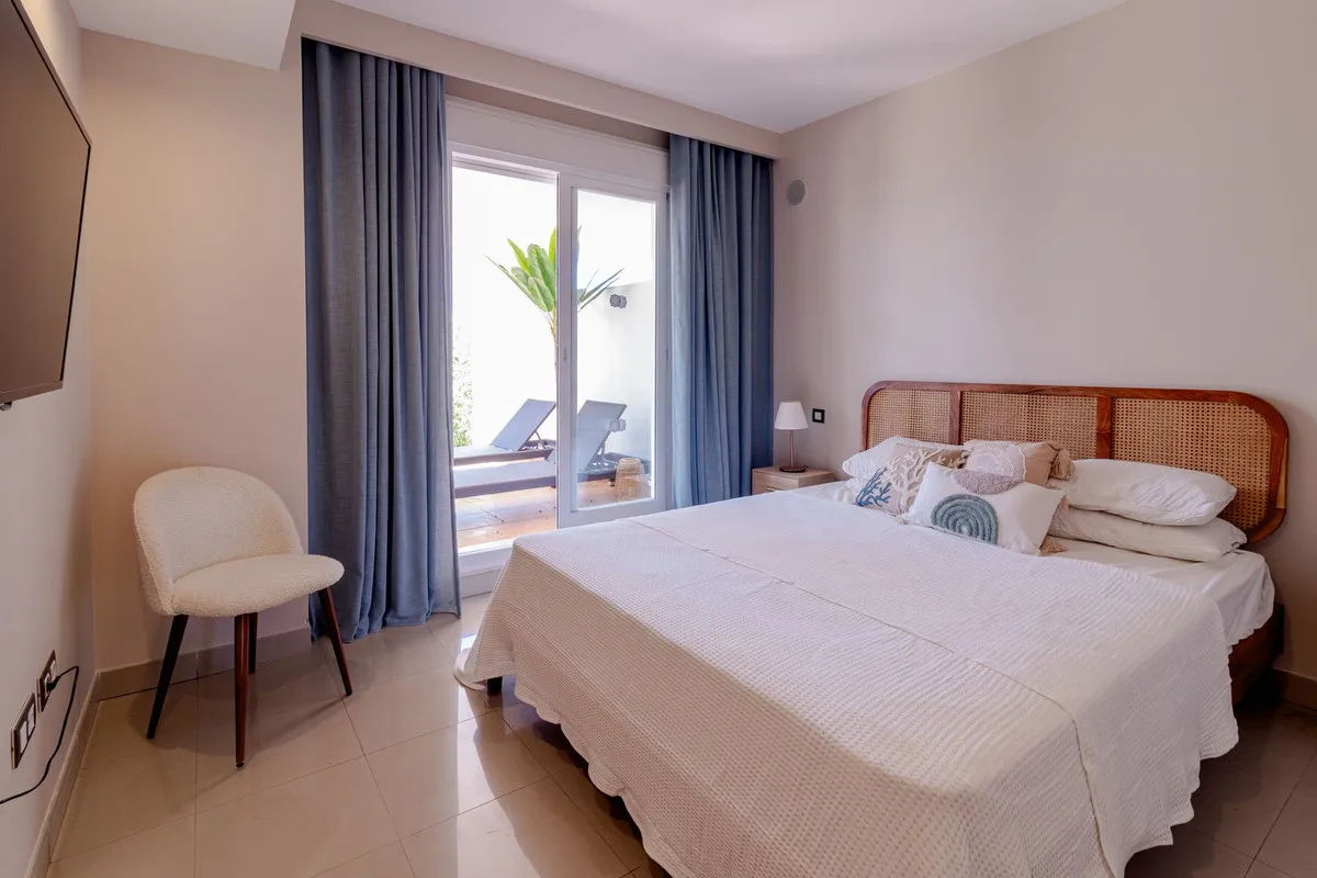 132473d9-8fcb-489d-bccb-c3567907ca69