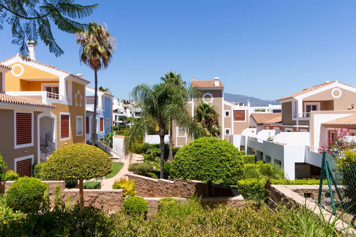 1c9104e5-07b7-4572-be4f-b200620db2eb