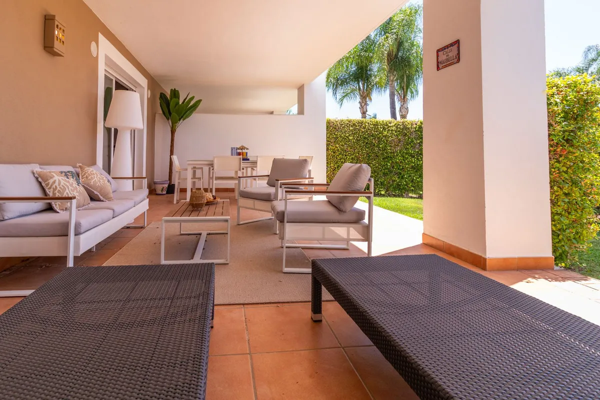 1df9c895-39dd-40d6-8024-39957c647d44