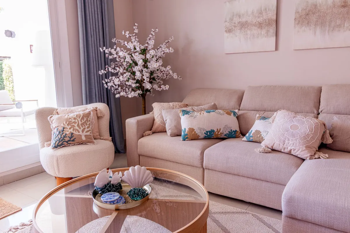 20d3fcd6-d63e-44db-b1ee-8d11cf089f5b