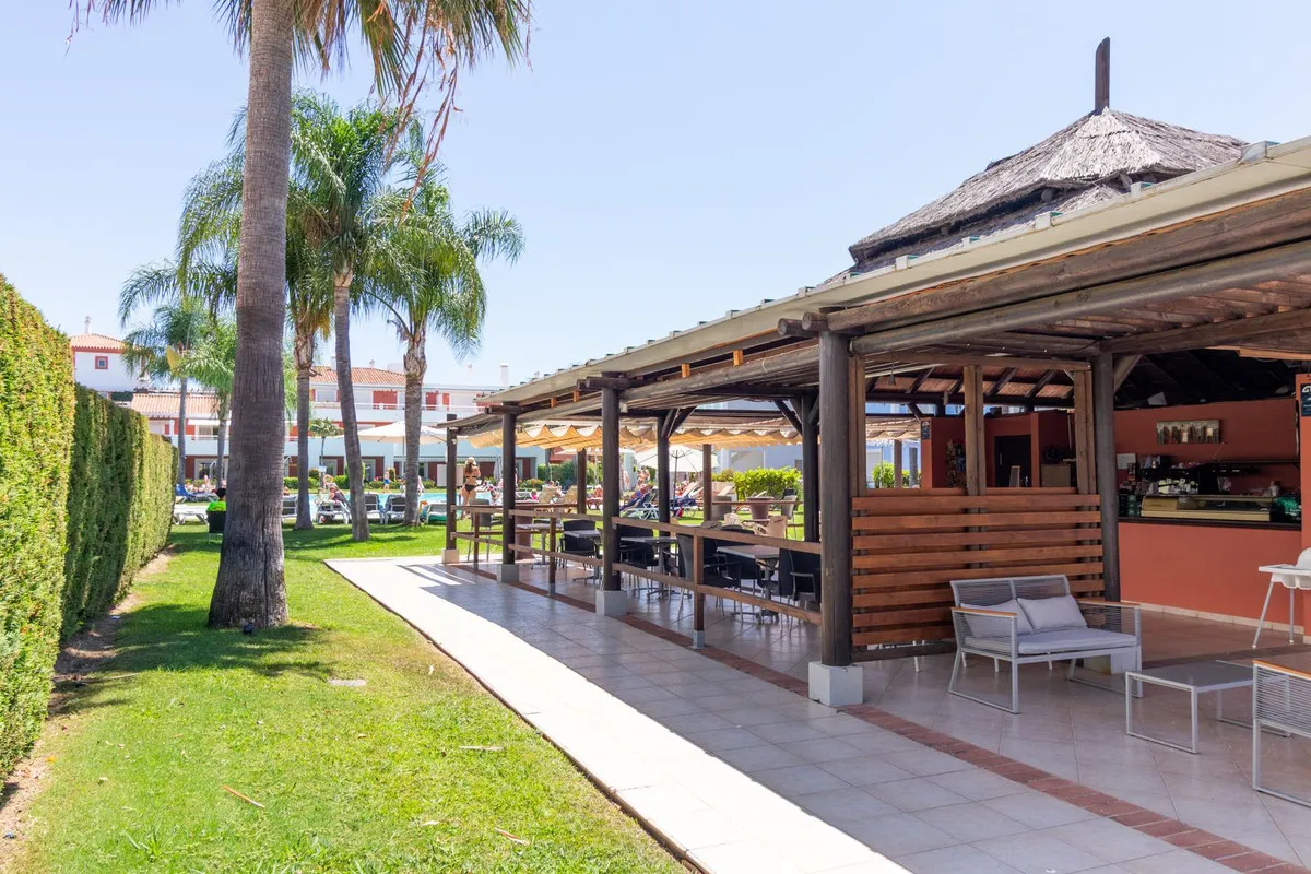 a73aad26-0119-41a6-90b2-948efa3e5782