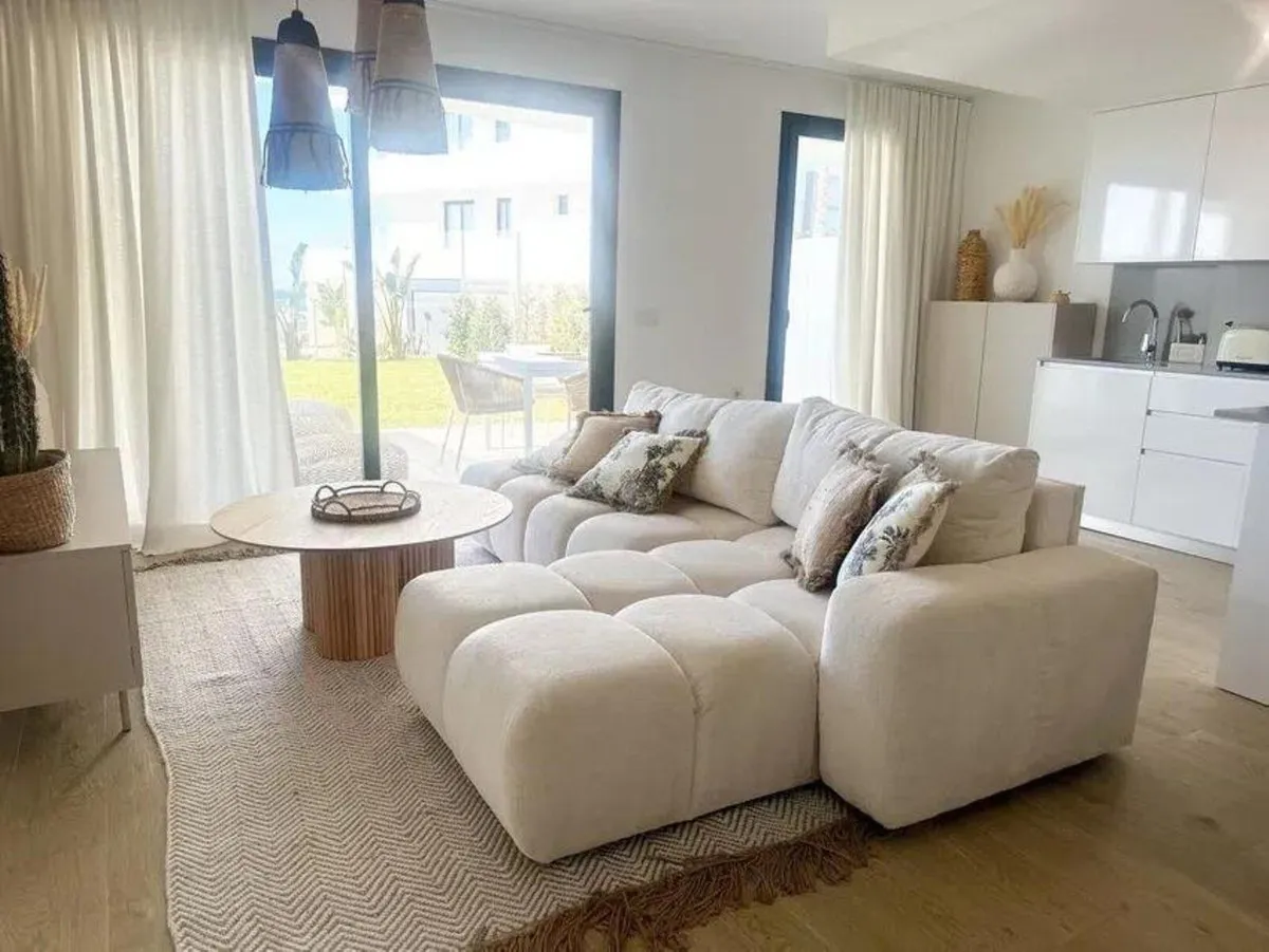 8c654f27-87a0-40e8-ba3f-2663aa85d0d2