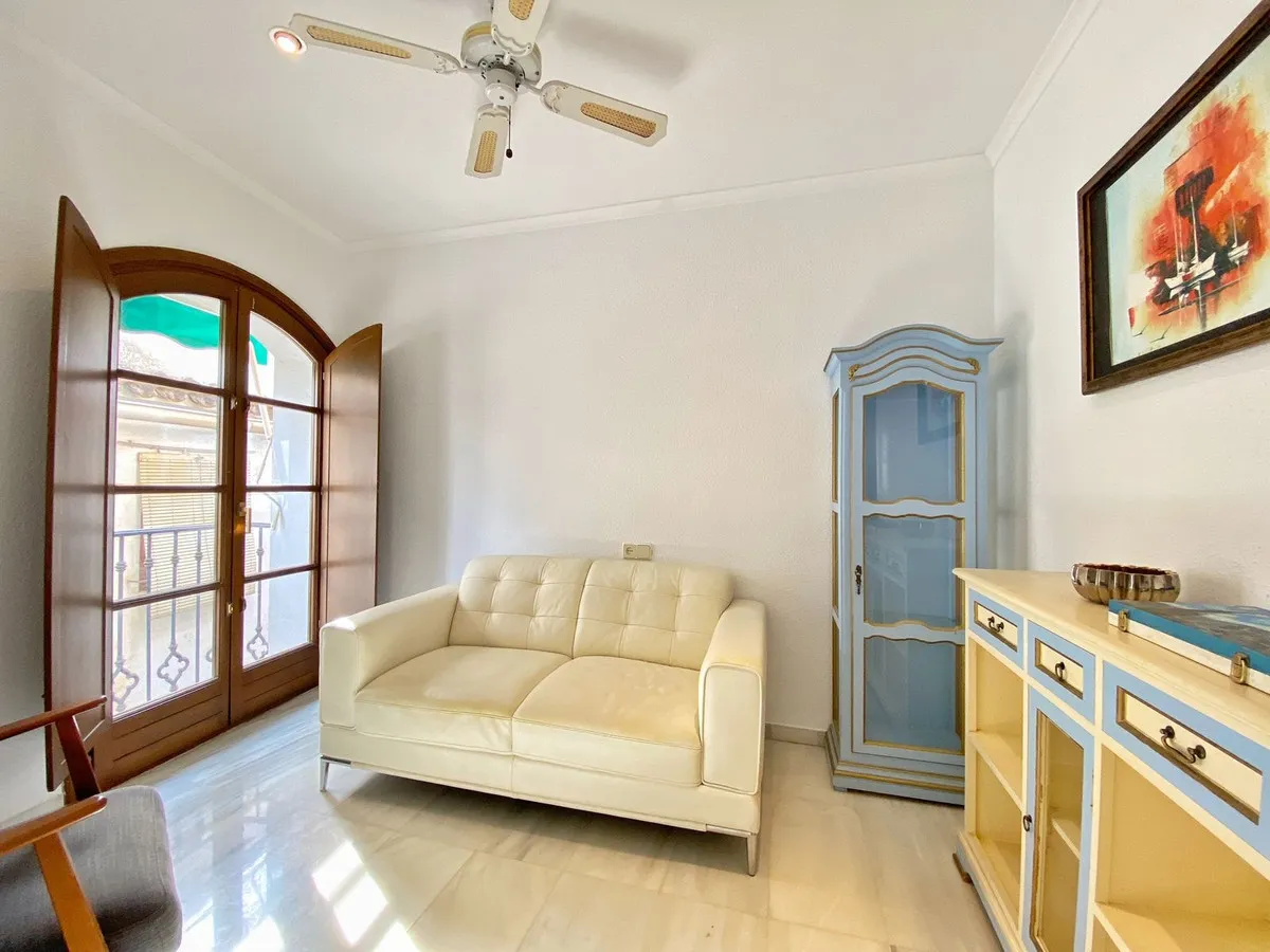 1356bcda-229e-4b33-a4ae-c9fa7a358793