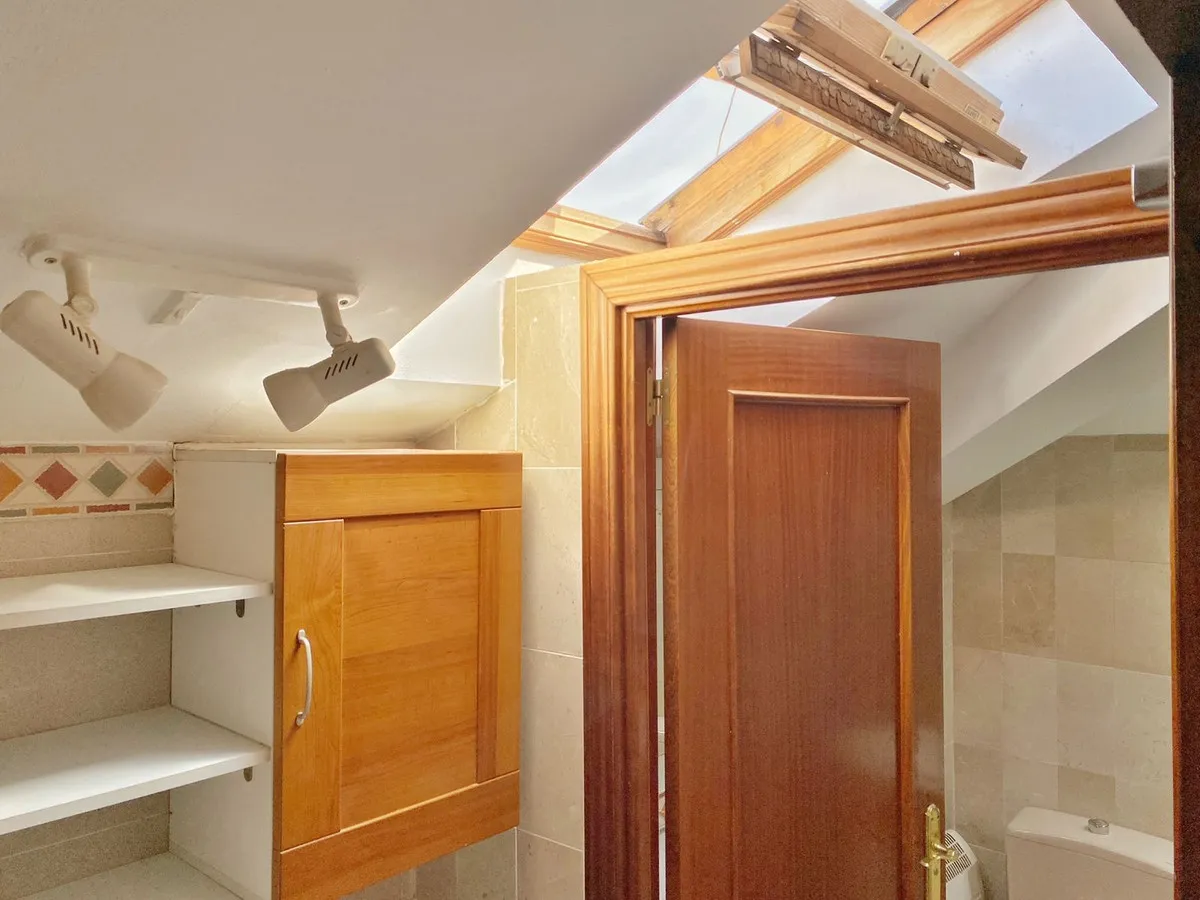 2a8368ff-f8e3-44c8-8031-33f4e6bcf321