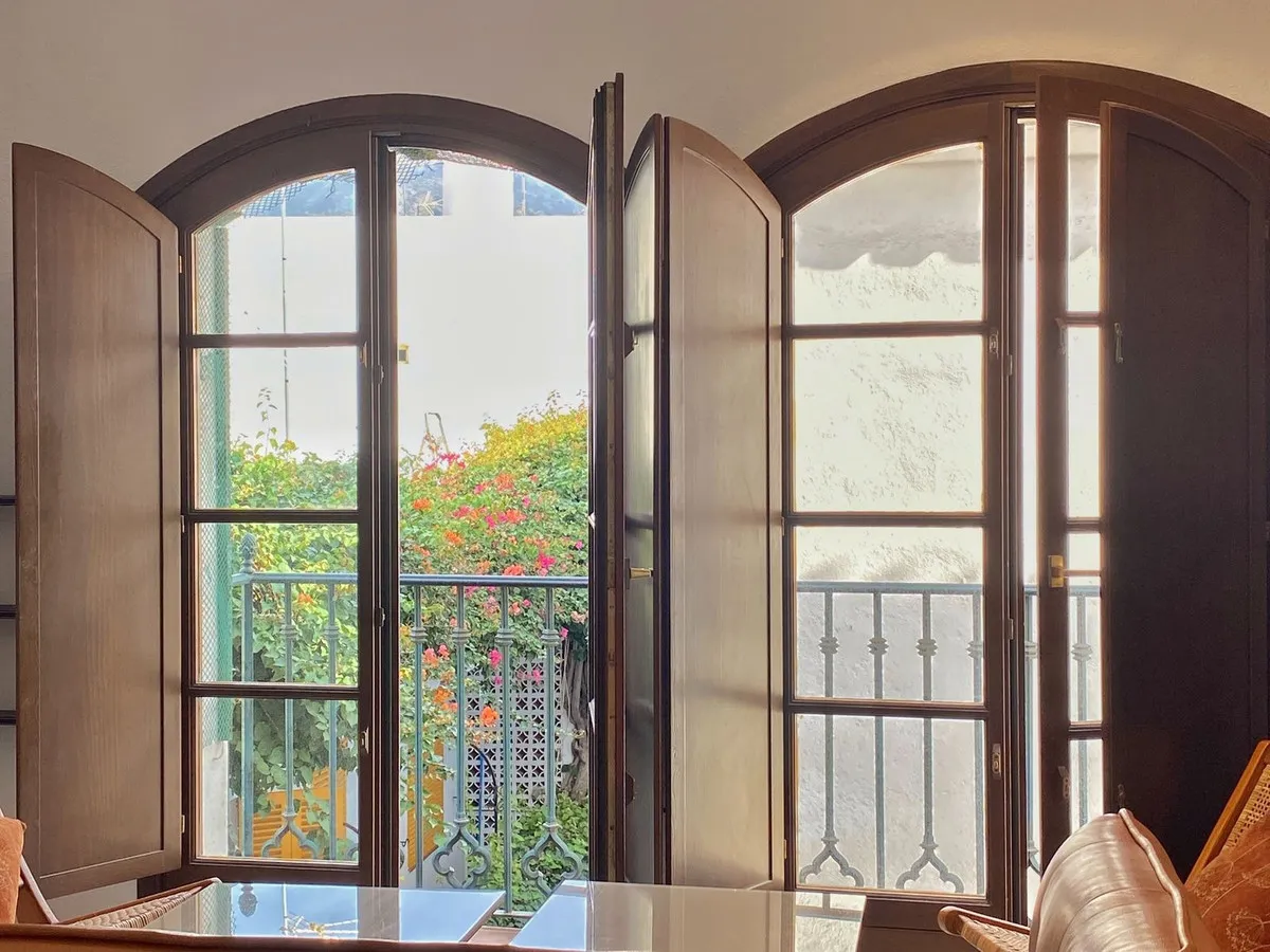 55225083-48b0-43ee-ad81-860df5c6193a