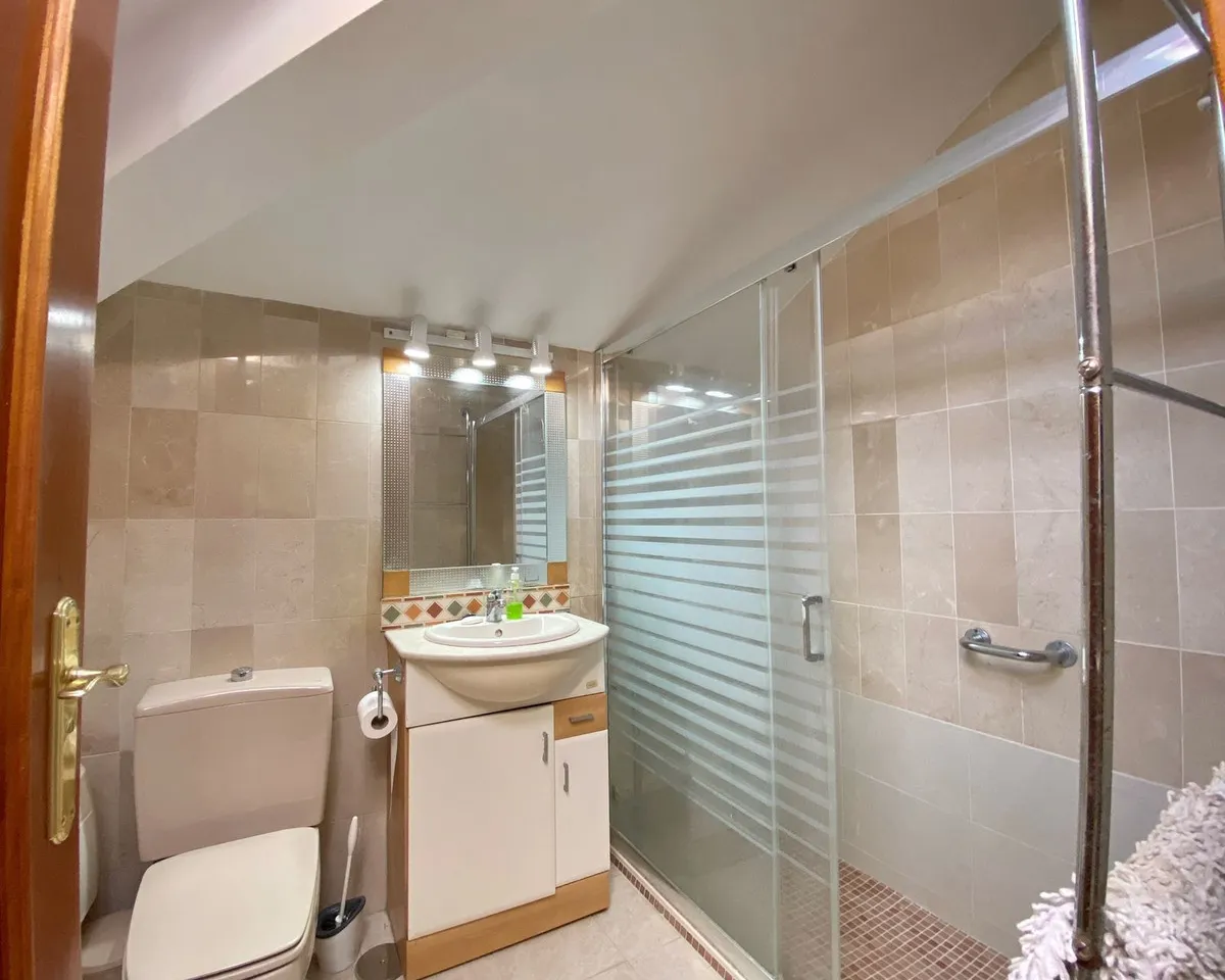 661d0c4b-8cc1-4f30-b463-a522cdf21333