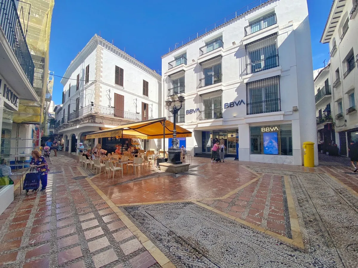 ed347406-c622-4a40-9fd0-8f53832f4ac6