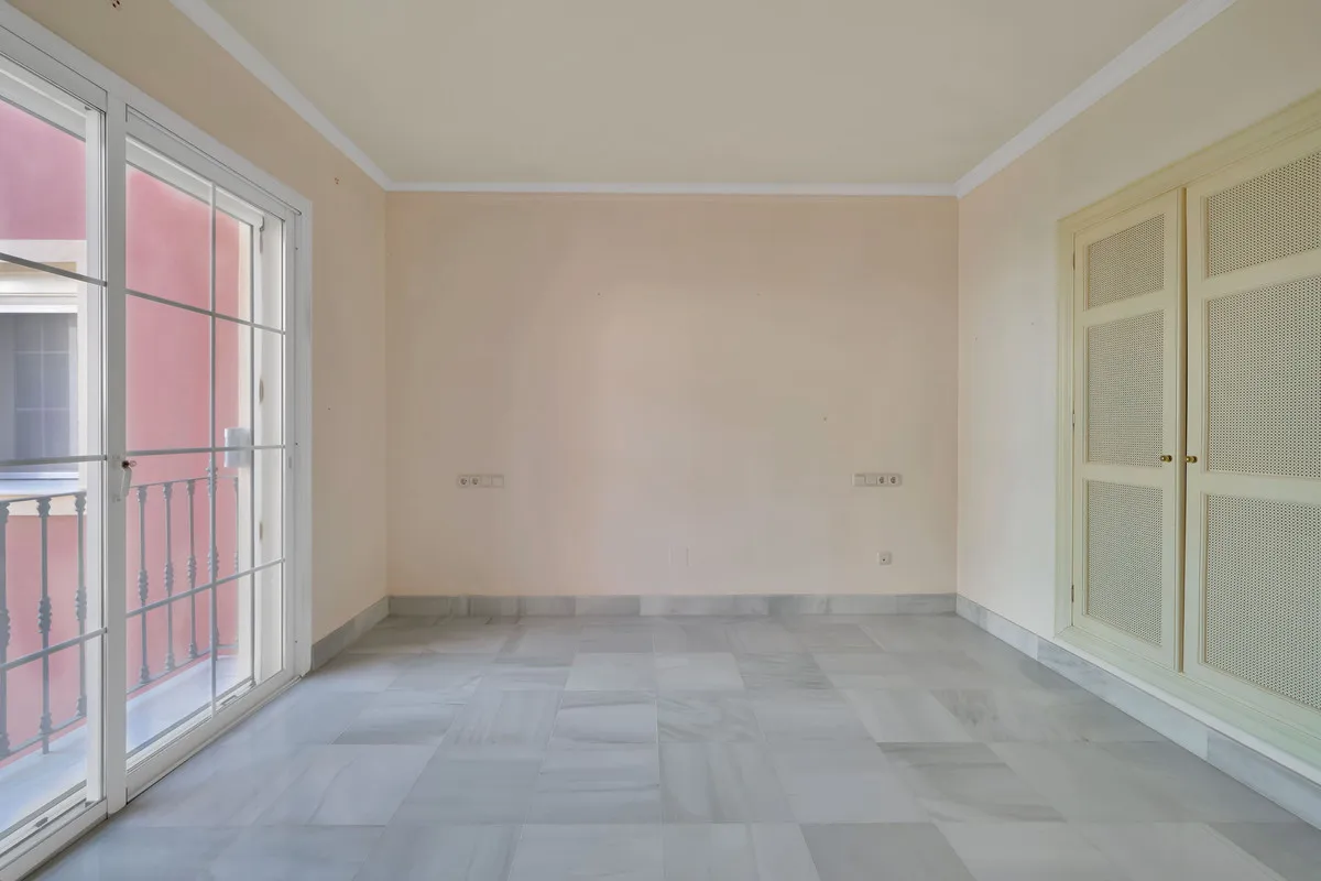 03cf7ed6-21df-4257-8e3d-149a1e4ade12