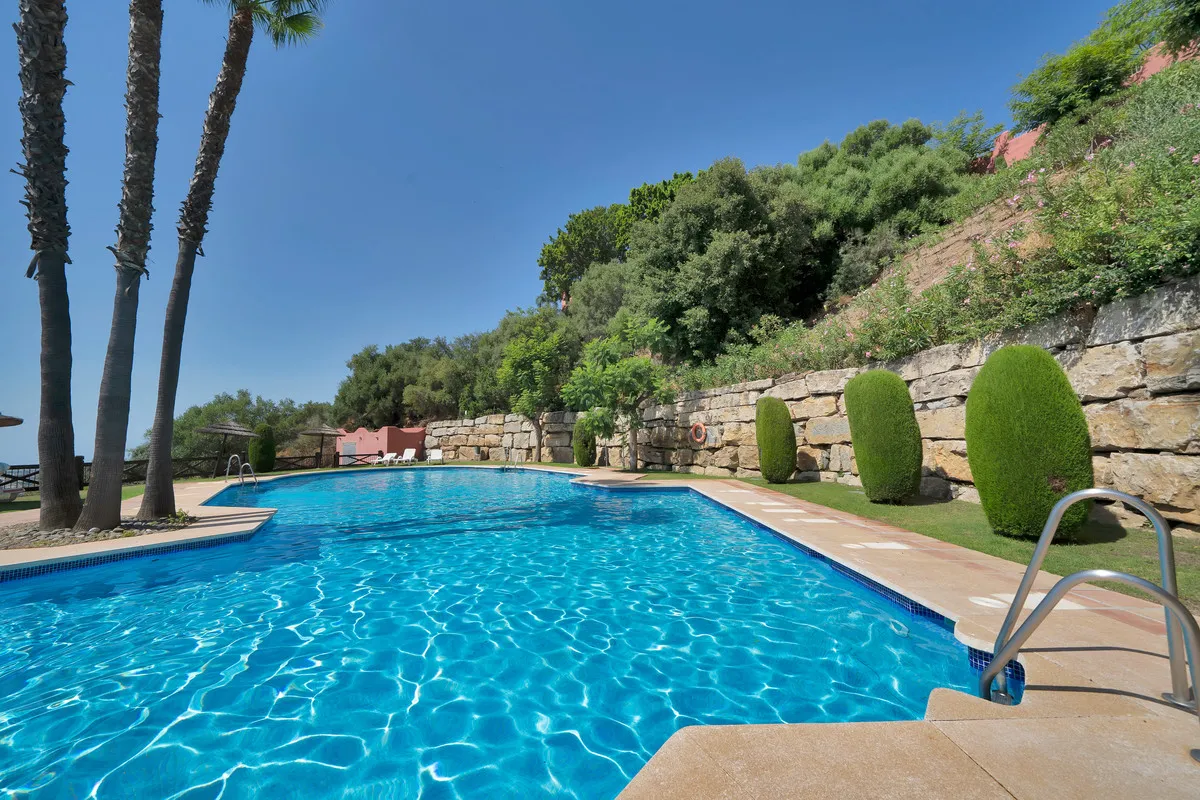 28fdc08e-72a7-4c41-969d-ec930865f644